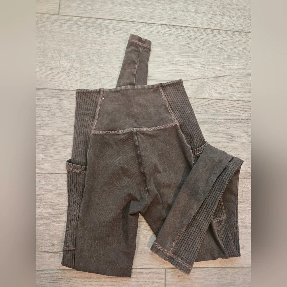Aerie OG Brown High-Waisted Leggings - Picture 2 of 7